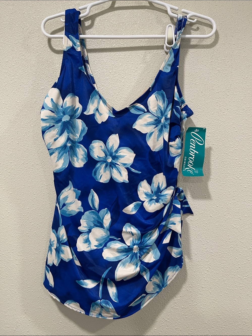 Penbrooke Blue Floral One-Piece Swimsuit.  20 W New